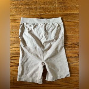 Motherhood maternity shapewear size S